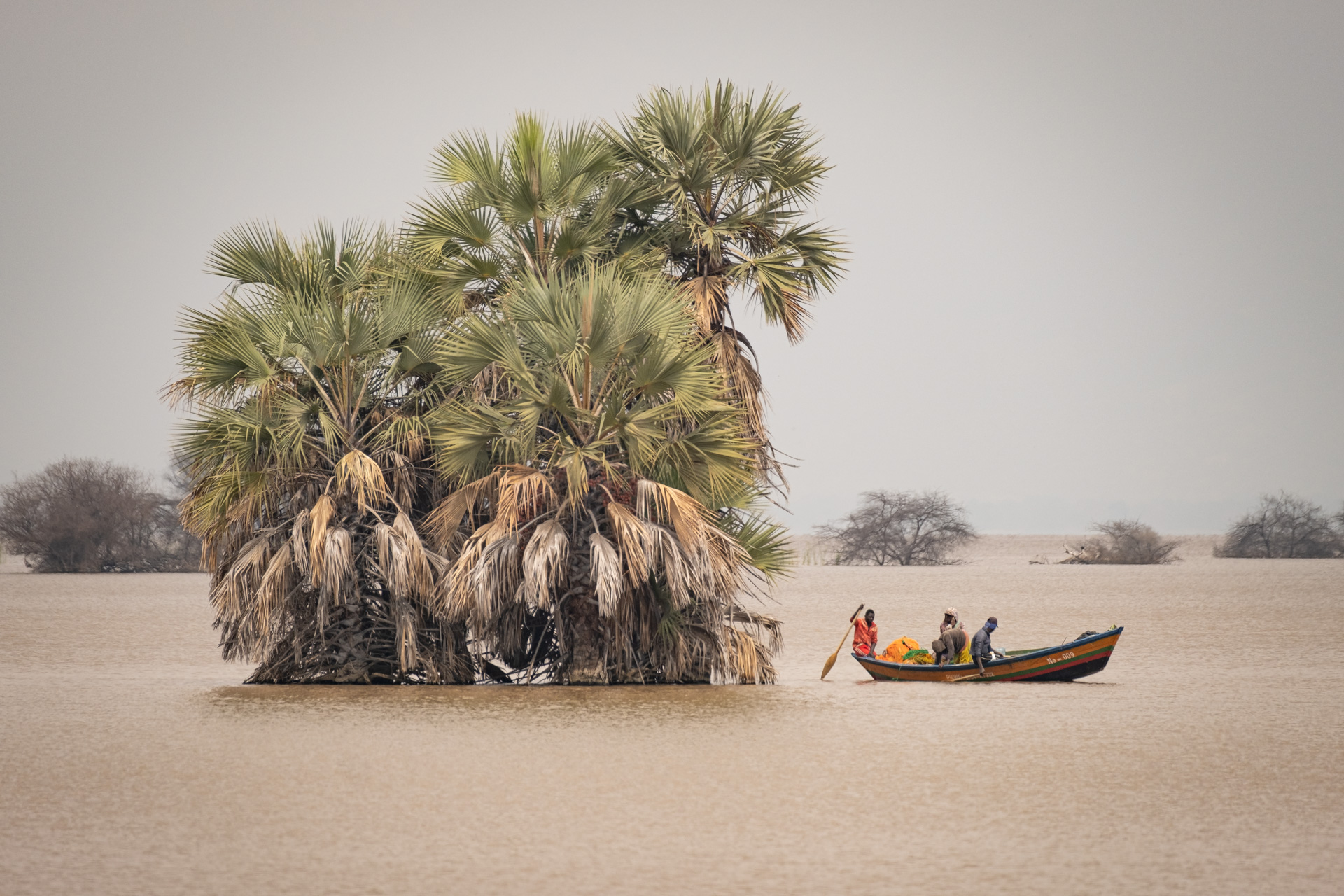 Fischer am Lake Manyara in Tansania.