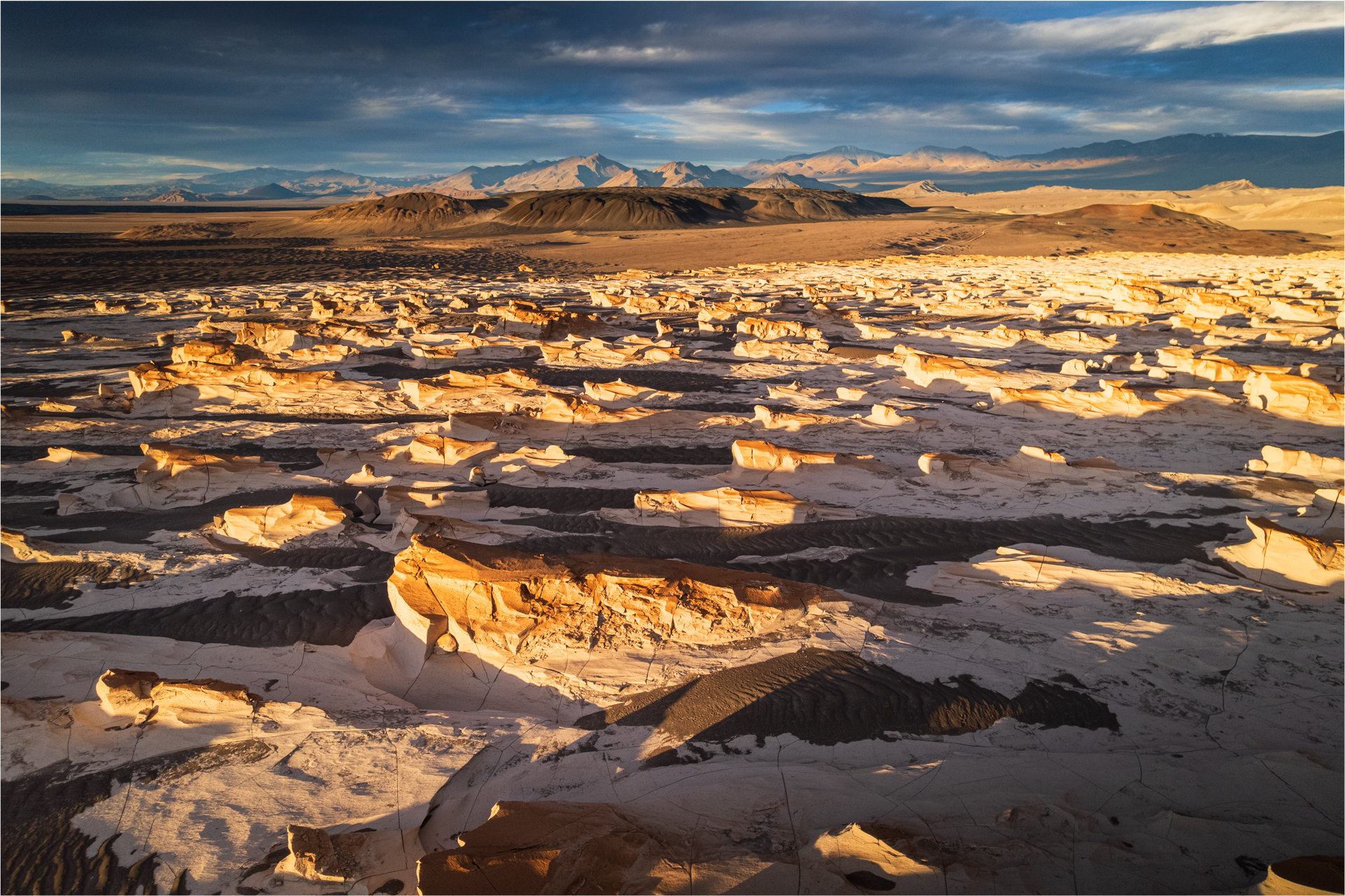 Piedra Pómez im Abendlicht – helle Bimssteinfelder in der Puna.
