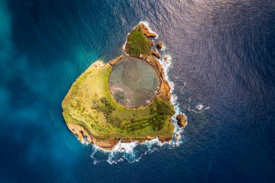 Das Inselchen Vila Franca vor São Miguel.